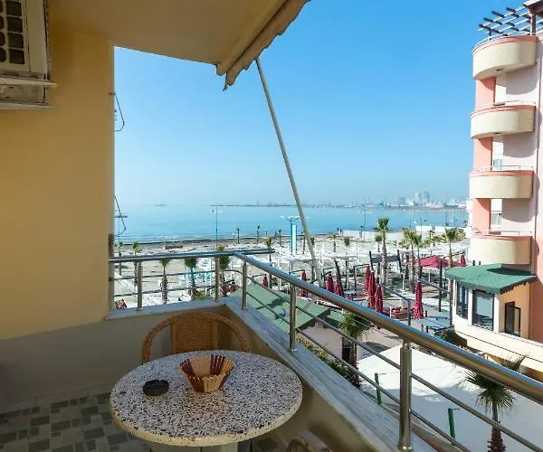 Comfortable Apartment Next To The Beach