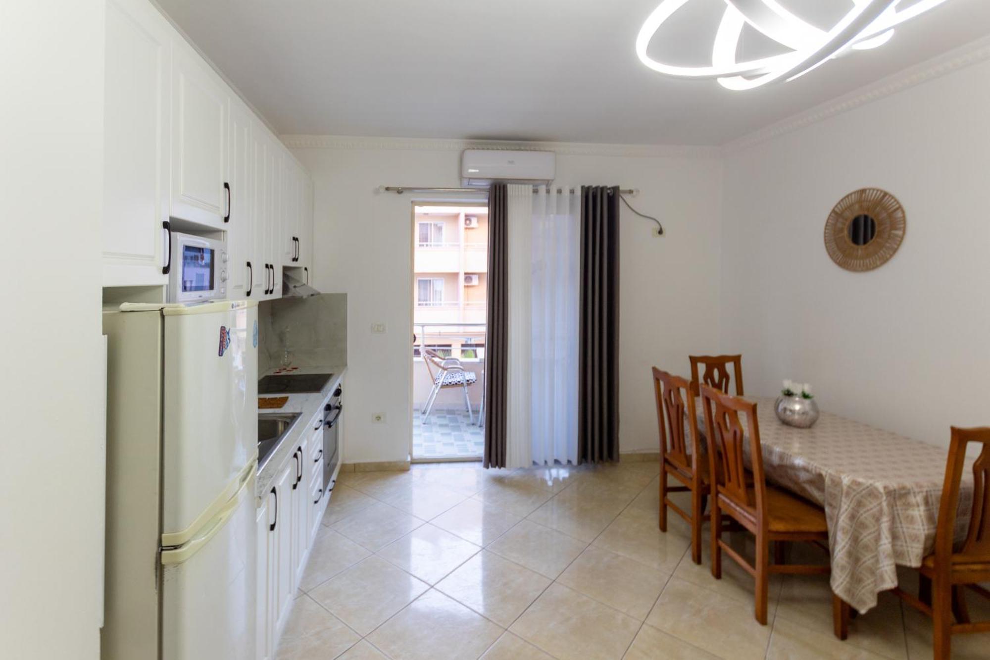 Comfortable Next To The Appartement Durrës