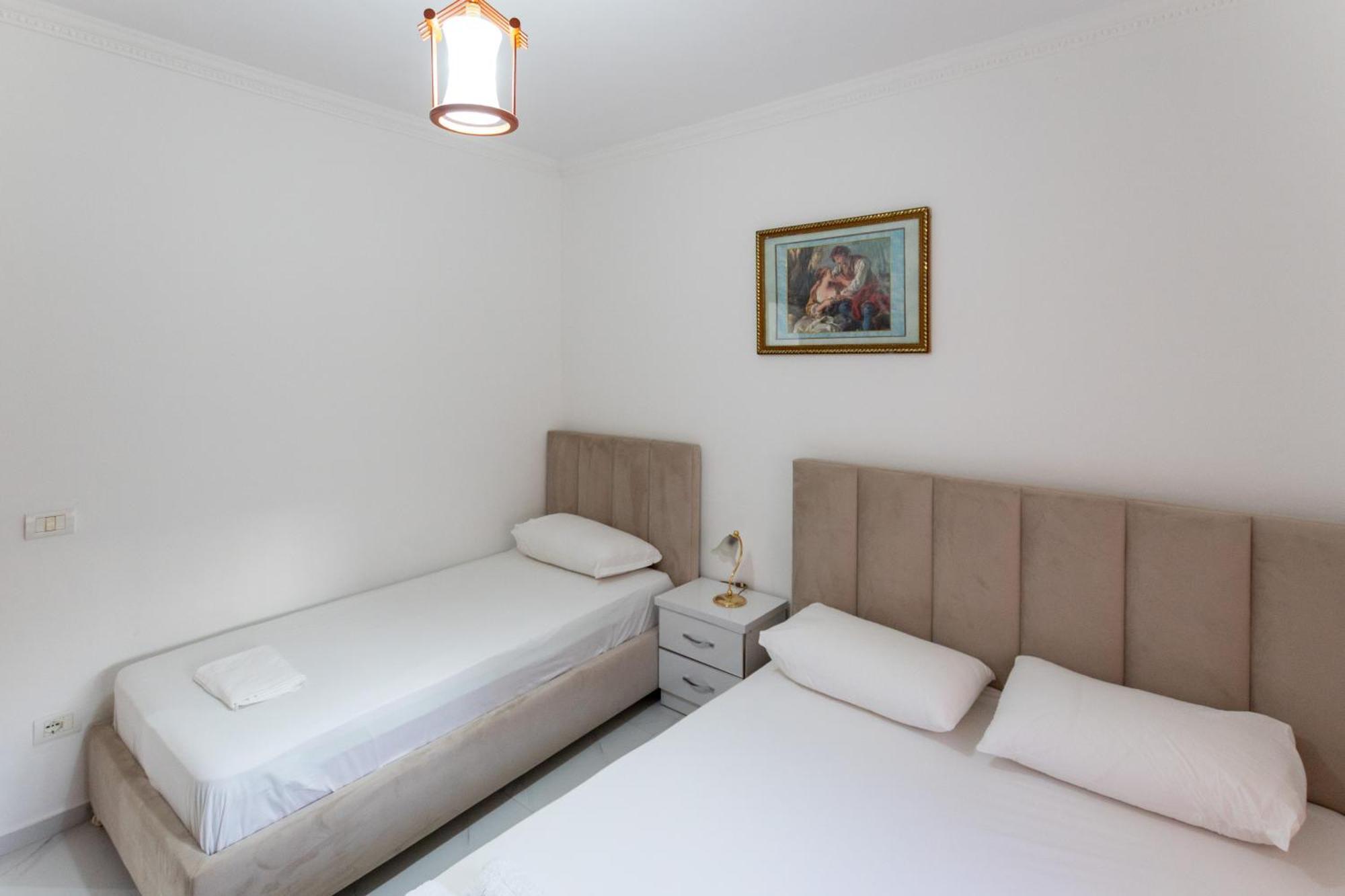 Comfortable Next To The Appartement Durrës